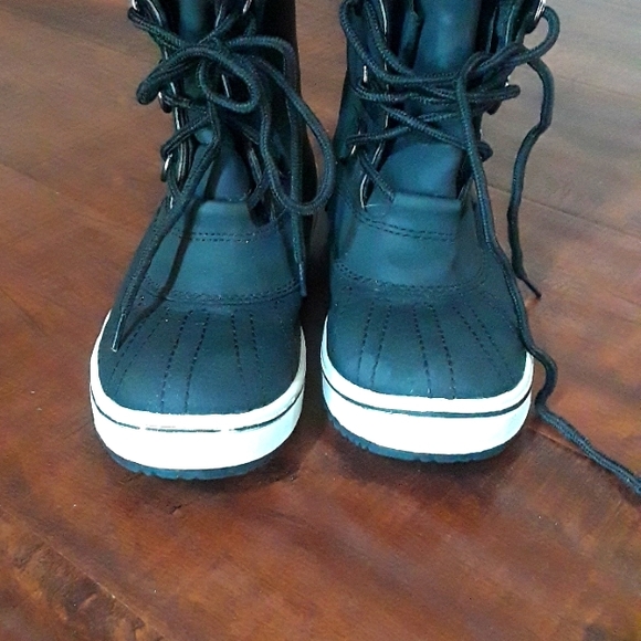 Girls Snow Faux Fur Lined boots size 2 - Picture 4 of 5